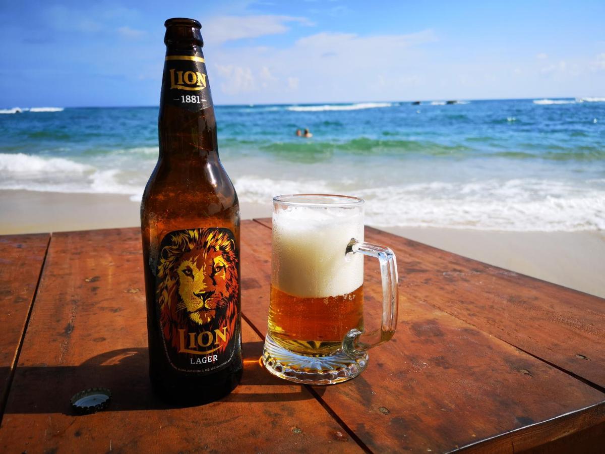 Turtle Bay Beach Resort Mirissa Kültér fotó